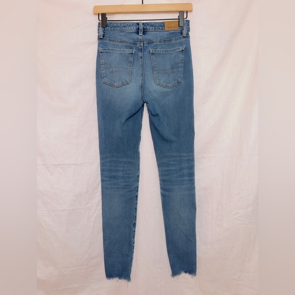 American Eagle Medium Wash Denim Super Hi Rise Jegging Jean size 00 - Picture 7 of 7